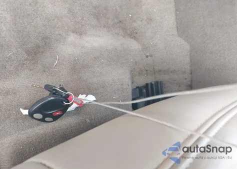 2004 Cadillac Escalade Standard z USA, uszkodzony, nr VIN 1GYEK63N44R266854